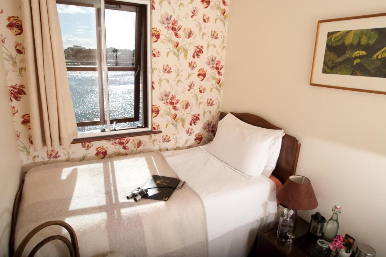 Отели типа «постель и завтрак» The Herons Rest Boutique Accommodation Голуэй