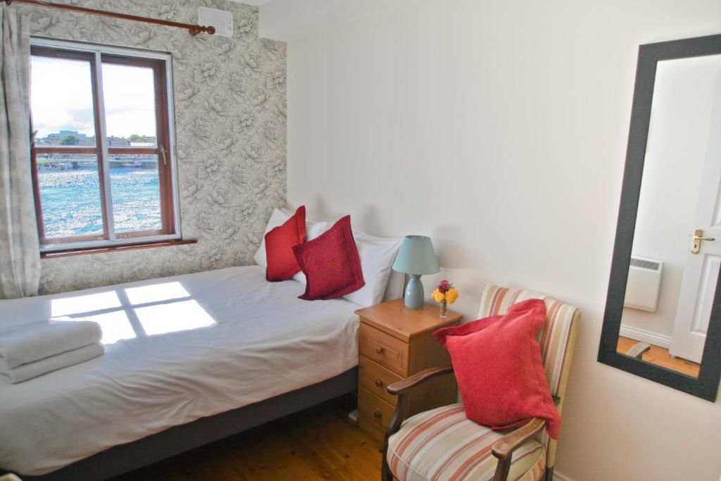 Отели типа «постель и завтрак» The Herons Rest Boutique Accommodation Голуэй