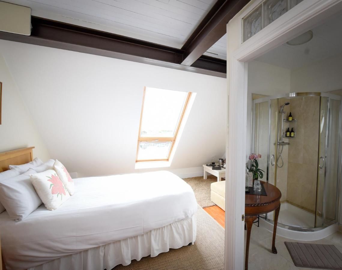 Отели типа «постель и завтрак» The Herons Rest Boutique Accommodation Голуэй