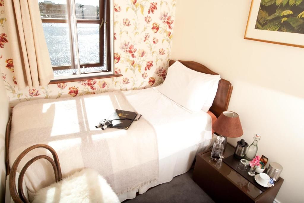 Отели типа «постель и завтрак» The Herons Rest Boutique Accommodation Голуэй
